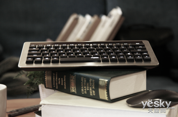 雷柏KX双模式背光机械键盘开元棋牌试玩五彩闪耀金属风(图5)